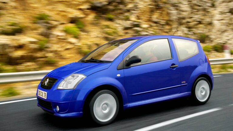 Citroën C2 d’occasion : ce que vous devez savoir citroen_c2_vts_bleu (1)