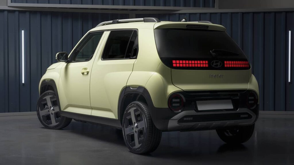 Hyundai-Inster-back (1)