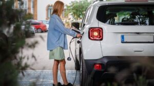 acheter une voiture électrique sans borne à domicile ?